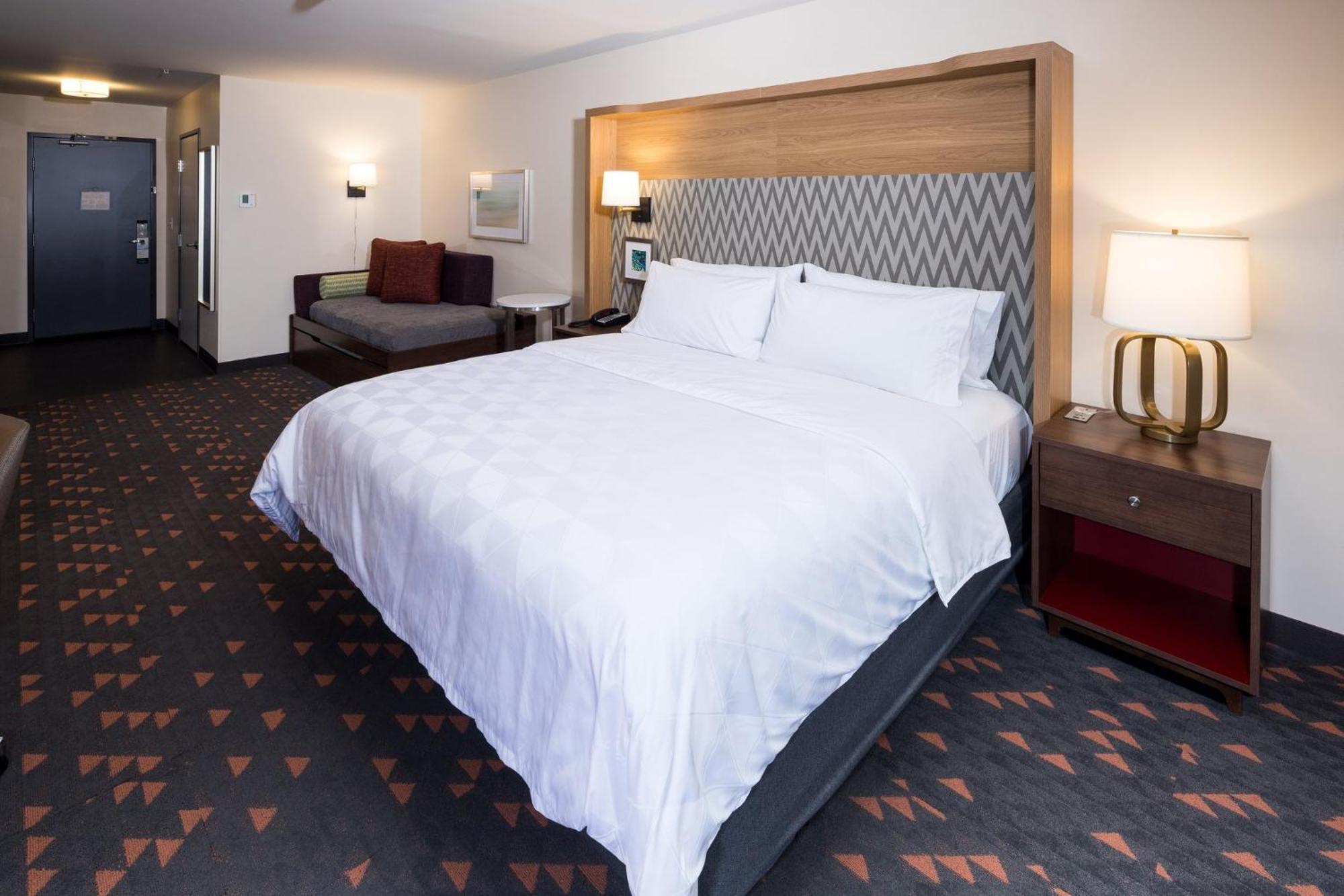 Holiday Inn & Suites Detroit - Troy By Ihg エクステリア 写真