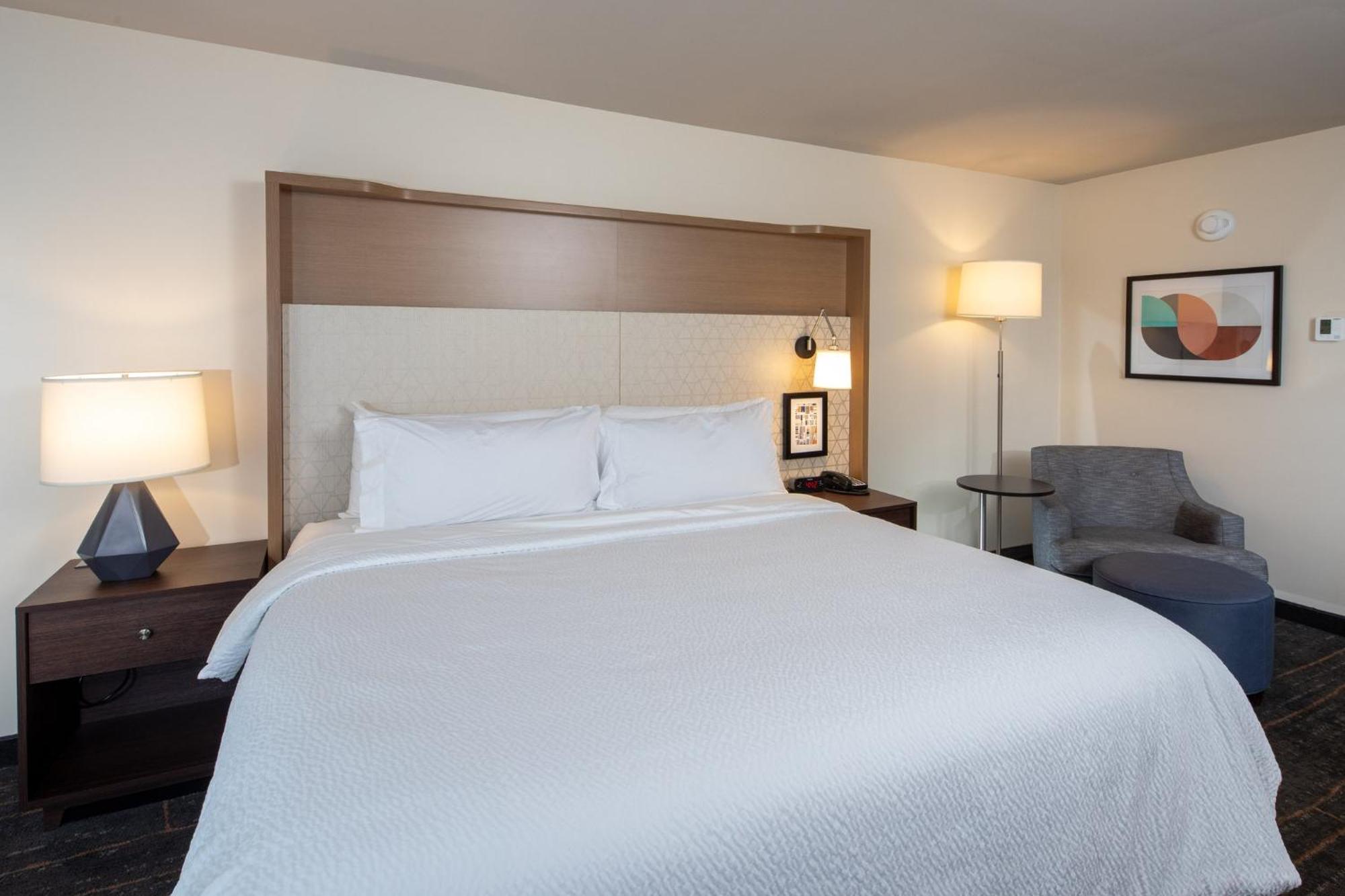 Holiday Inn & Suites Detroit - Troy By Ihg エクステリア 写真