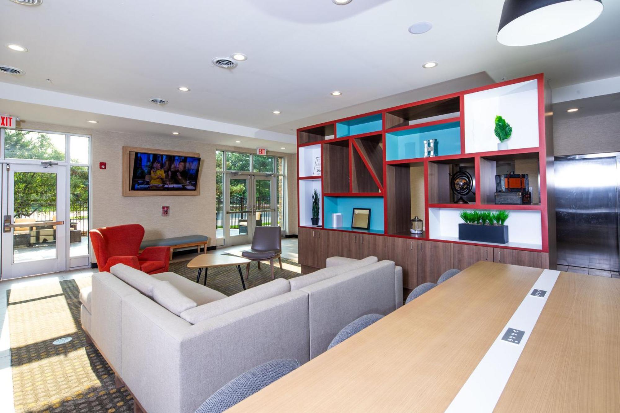 Holiday Inn & Suites Detroit - Troy By Ihg エクステリア 写真