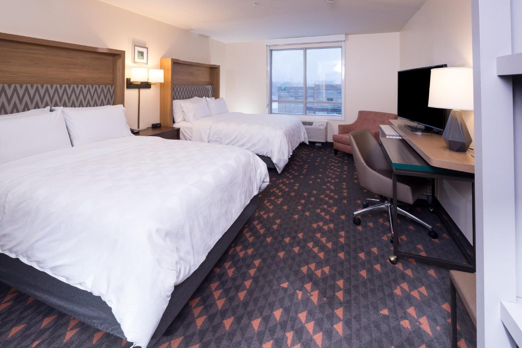 Holiday Inn & Suites Detroit - Troy By Ihg エクステリア 写真