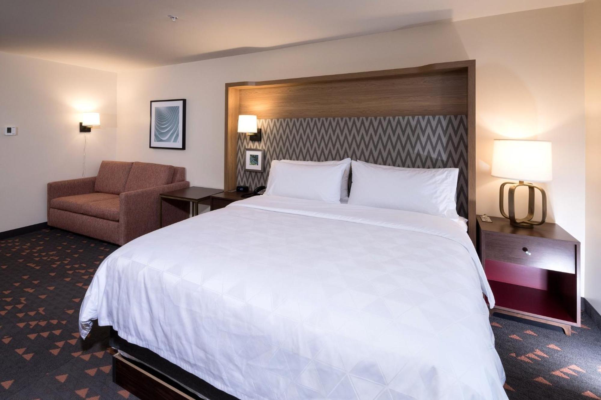 Holiday Inn & Suites Detroit - Troy By Ihg エクステリア 写真